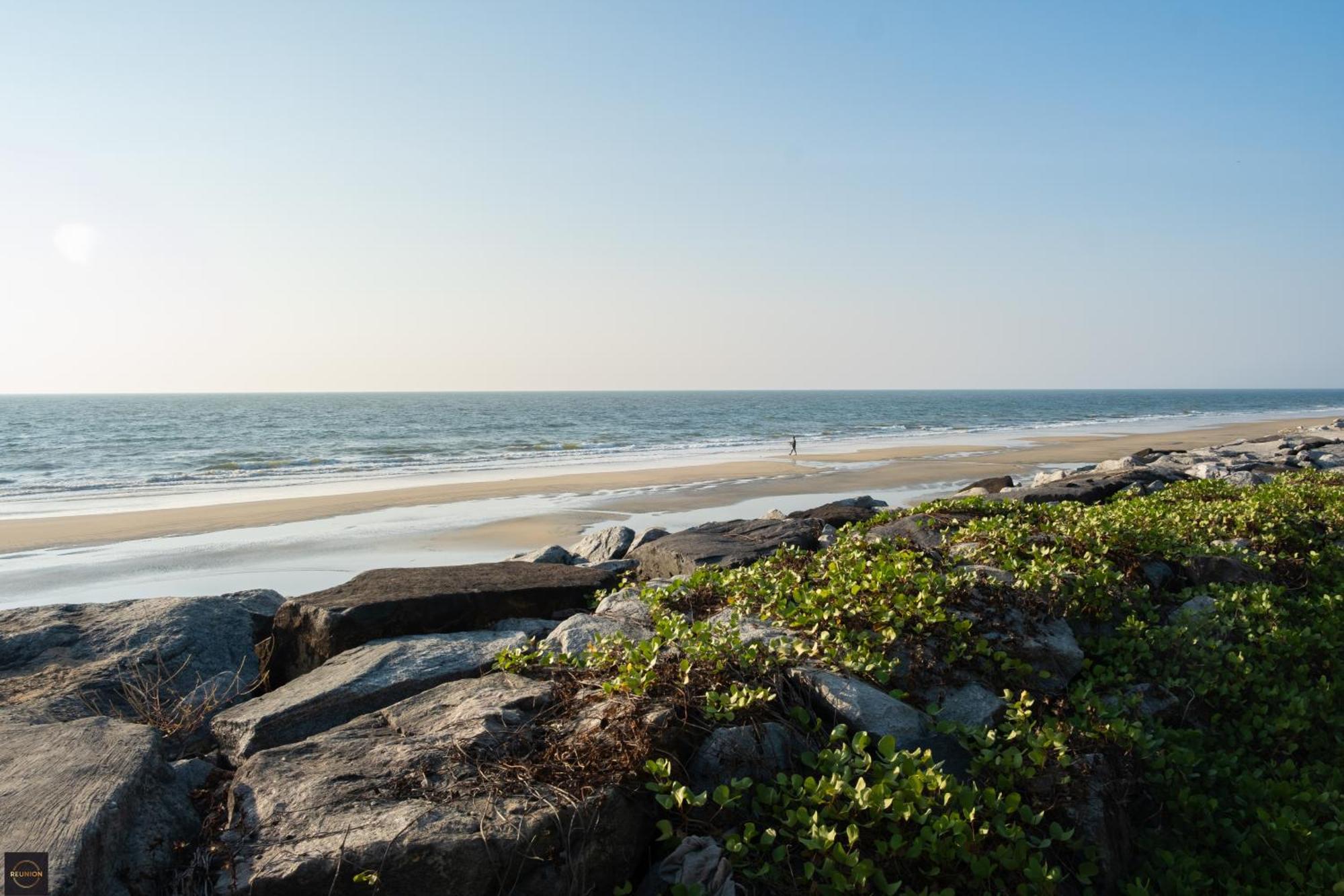 Reunion Ocean Elite - Beach House Udupi Bagian luar foto