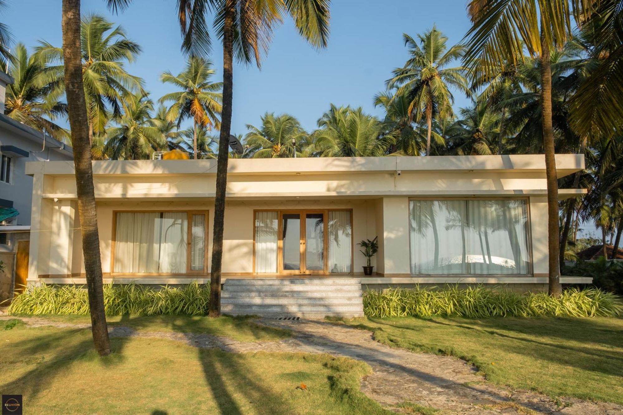 Reunion Ocean Elite - Beach House Udupi Bagian luar foto